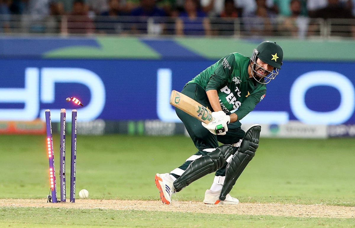এই ছবিই যেন পাকিস্তানের হতাশাজনক পারফরম্যান্সের প্রতিচ্ছবি