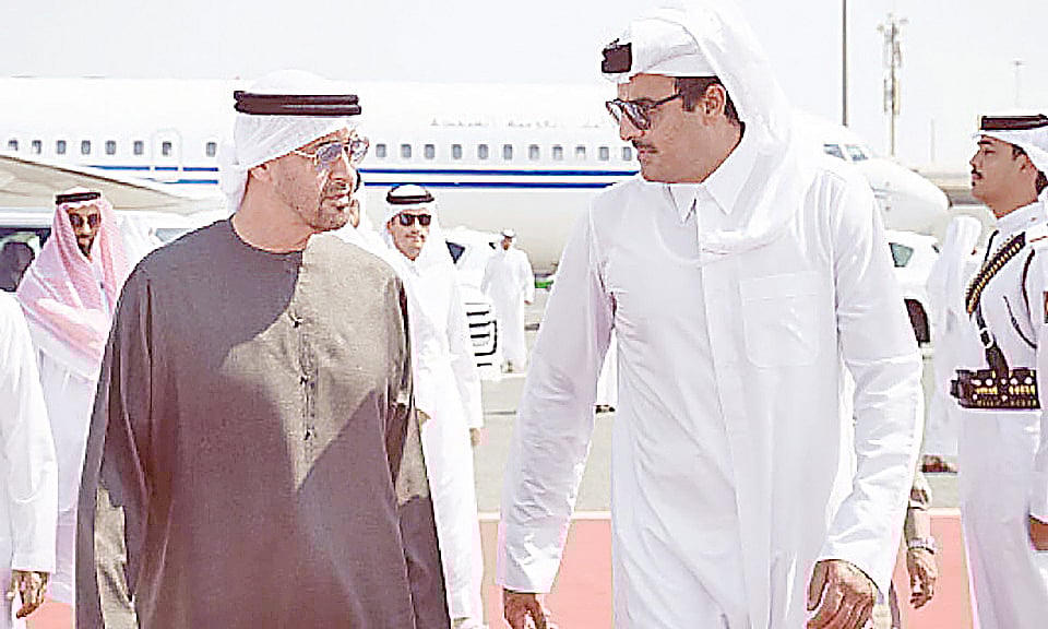 কাতারের আমিরের সঙ্গে দেখা করেন আরব আমিরাতের প্রেসিডেন্ট