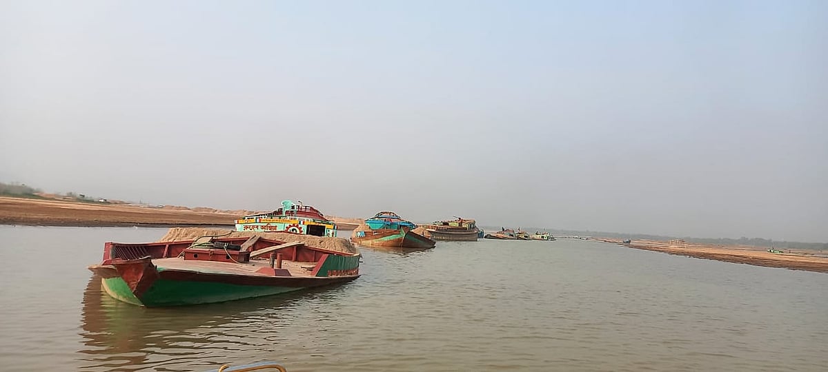 সুনামগঞ্জের ধোপাজান নদের বালুমহাল ২০১৮ সাল থেকে ইজারা হয়নি