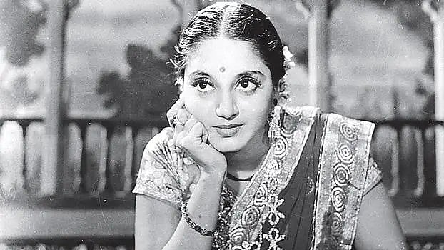 পুষ্পাবল্লি। আইএমডিবি