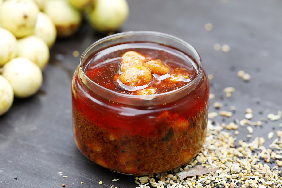 লটকনের আচার