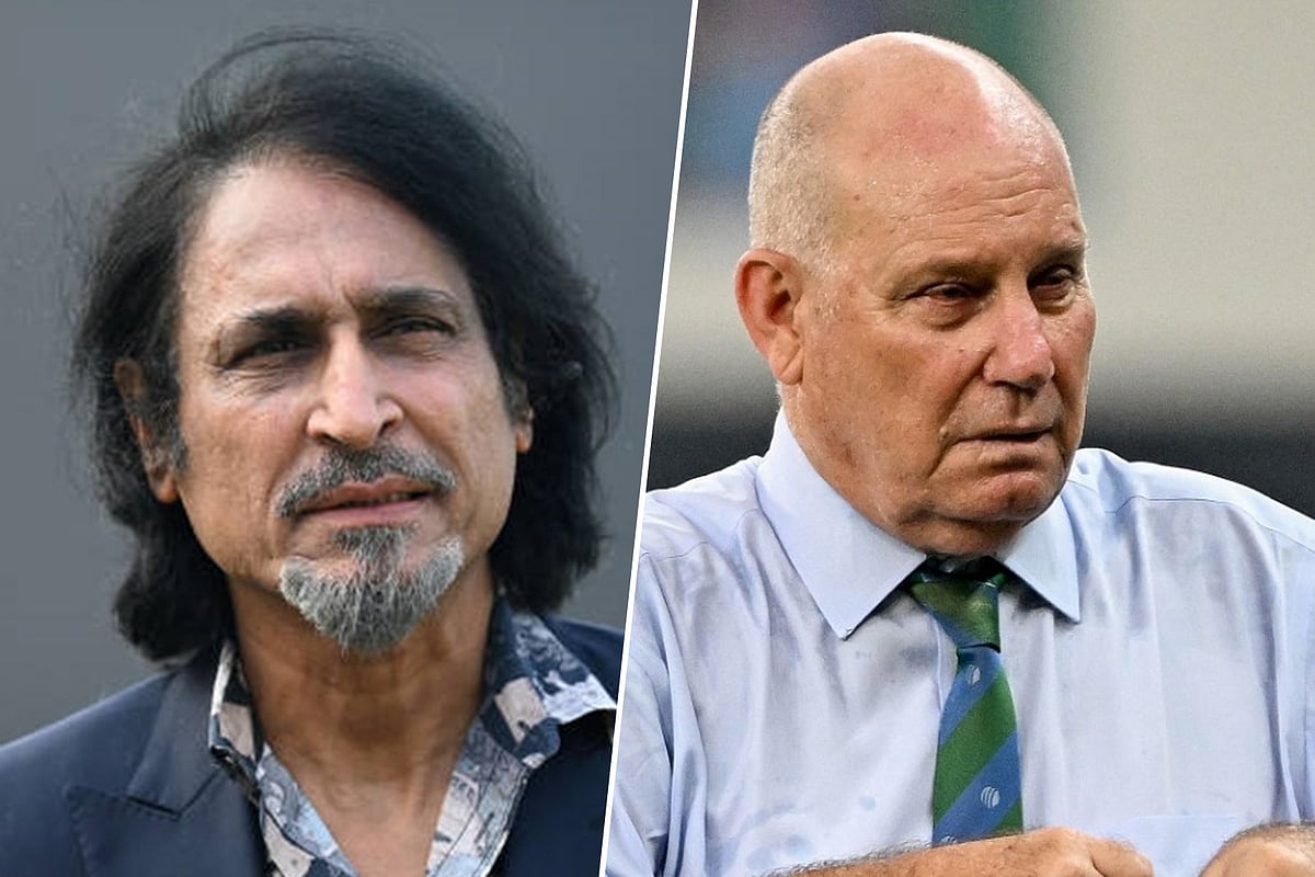 পাকিস্তান ক্রিকেট বোর্ডের সাবেক চেয়ারম্যান রমিজ রাজা (বাঁয়ে) ও আইসিসি এলিট প্যানেলের ম্যাচ রেফারি অ্যান্ডি পাইক্রফট