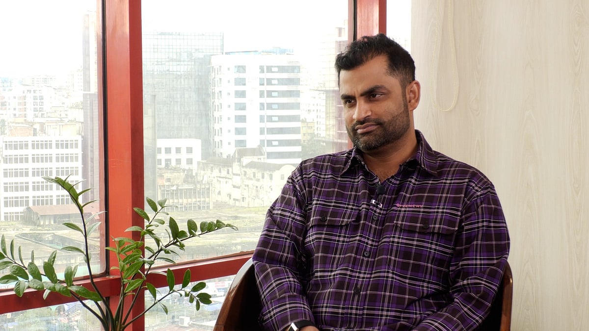 প্রথম আলো কার্যালয়ে তামিম ইকবাল