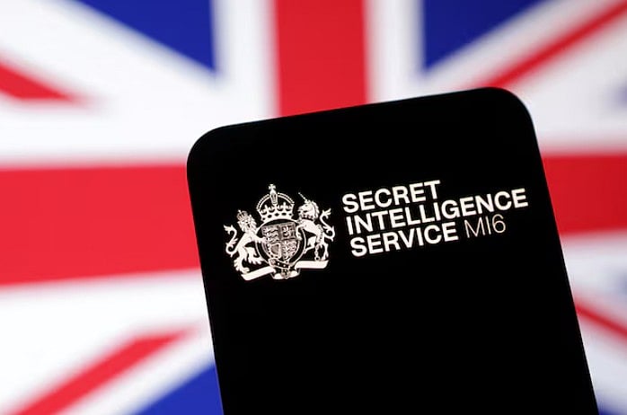 বিদেশি গুপ্তচরদের আকৃষ্ট করতে গোপন ওয়েব পোর্টাল চালু করেছে যুক্তরাজ্যের গোয়েন্দা সংস্থা এমআই-৬