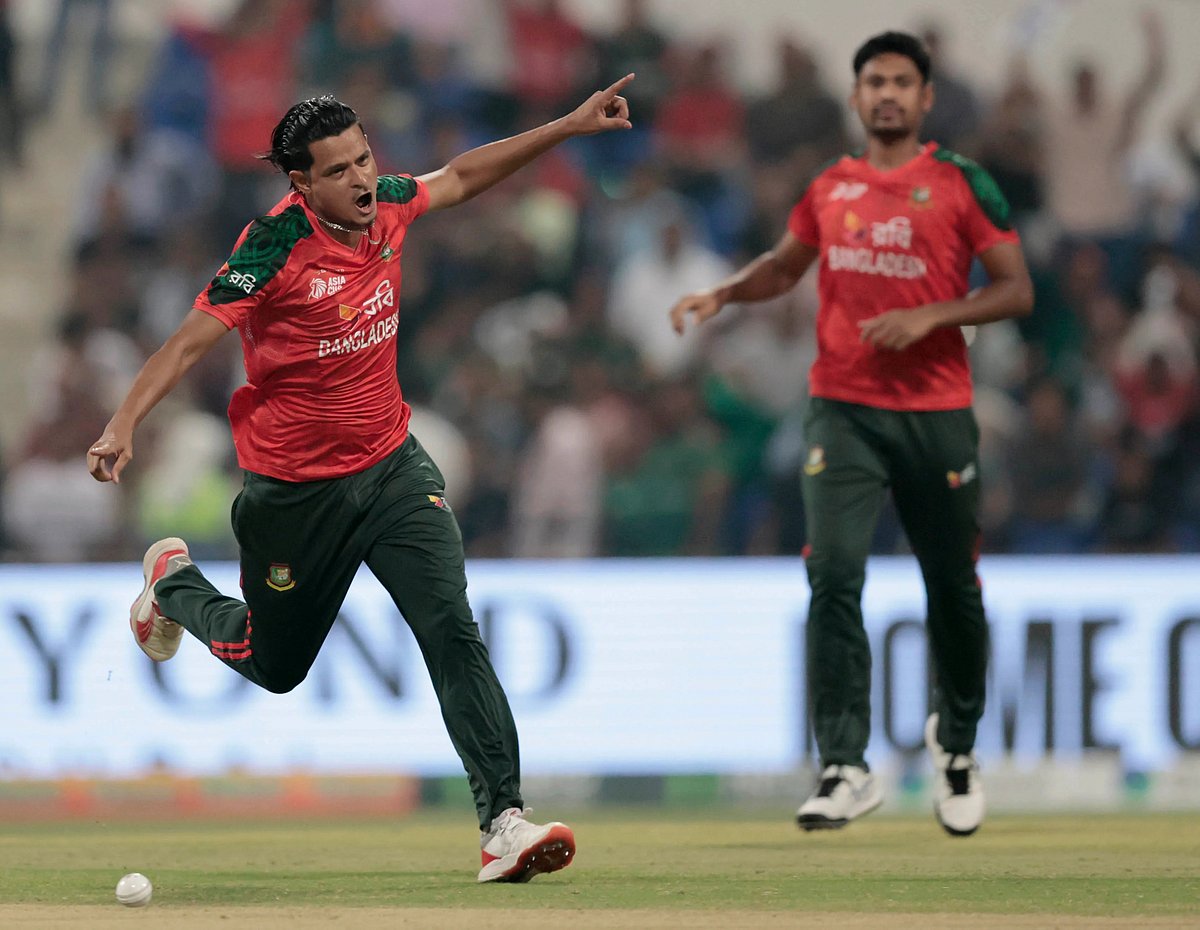 আফগানিস্তান ম্যাচের নায়ক ছিলেন নাসুম।