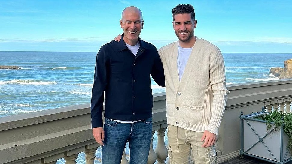 বাবা জিদানের সঙ্গে ছেলে লুকা