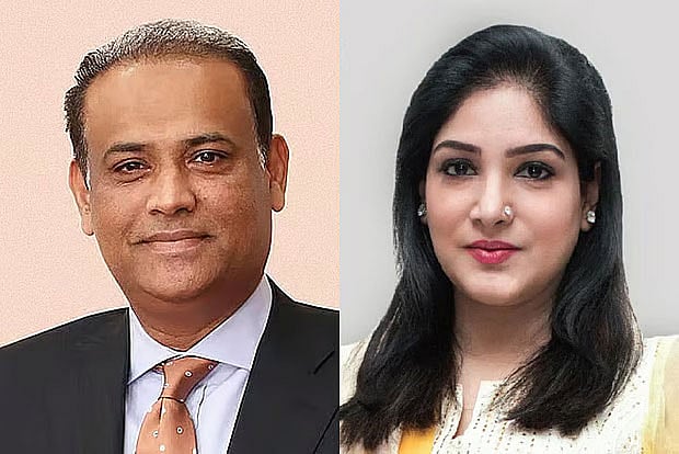 সাবেক ভূমিমন্ত্রী সাইফুজ্জামান চৌধুরী ও তাঁর স্ত্রী রুখমিলা জামান