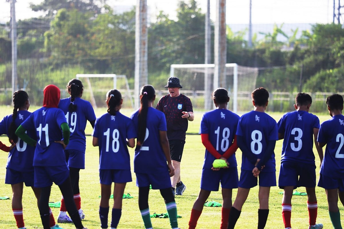 Futbol oyinida muxlislar bilan jinsiy aloqa