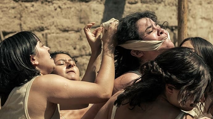 `দ্য ডেড গার্লস'–এর দৃশ্য। ছবি: আইএমডিবি