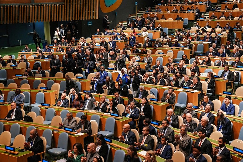 Qolda chizilgan porno fon rasmi