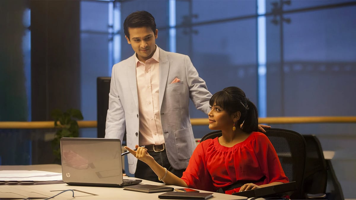 দীর্ঘ মেয়াদে নারীর ভেতরের দৃঢ়তা, মানসিক শক্তি ও স্বকীয় আচরণ আকর্ষণ করে পুরুষদের