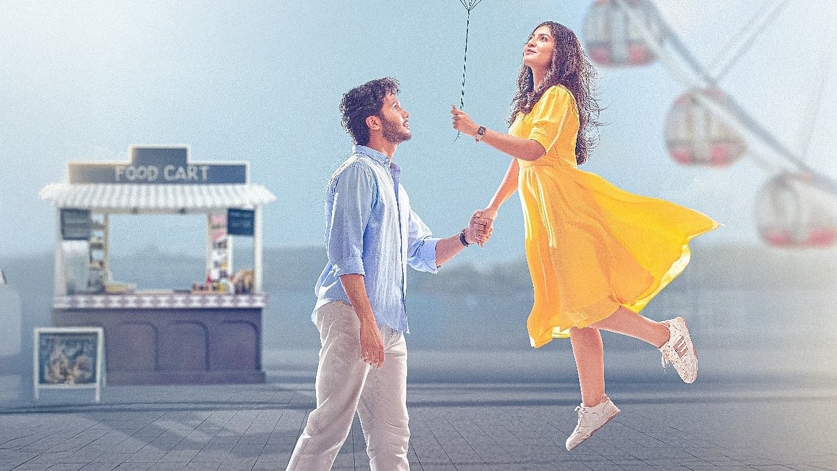 গল্পটি যে নতুন কিছু দেখাবে, চরকির ভেরিফায়েড পেজে প্রকাশিত পোস্টারেই তার কিছুটা আভাস পাওয়া গেল