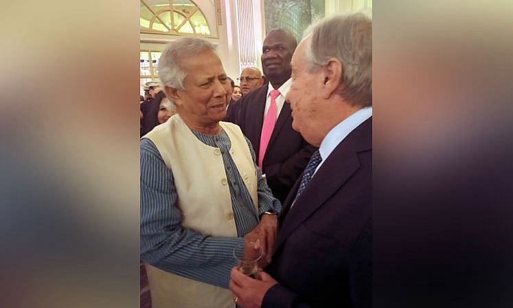 মঙ্গলবার ডোনাল্ড ট্রাম্প আয়োজিত সংবর্ধনা অনুষ্ঠানে প্রধান উপদেষ্টা অধ্যাপক মুহাম্মদ ইউনূসের সঙ্গে জাতিসংঘ মহাসচিব আন্তোনিও গুতেরেস