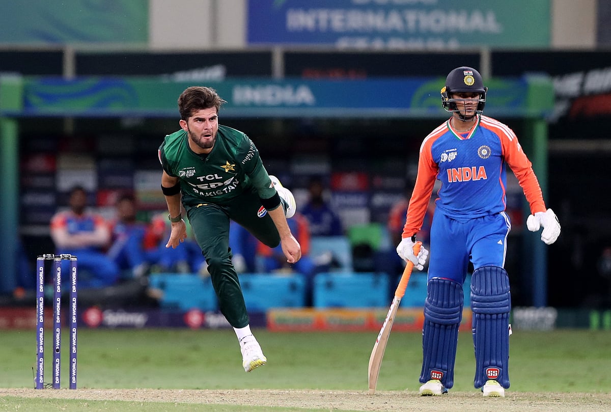 এশিয়া কাপে পাকিস্তানের ক্রিকেটারদের সঙ্গে হাত মেলাননি ভারতের ক্রিকেটাররা