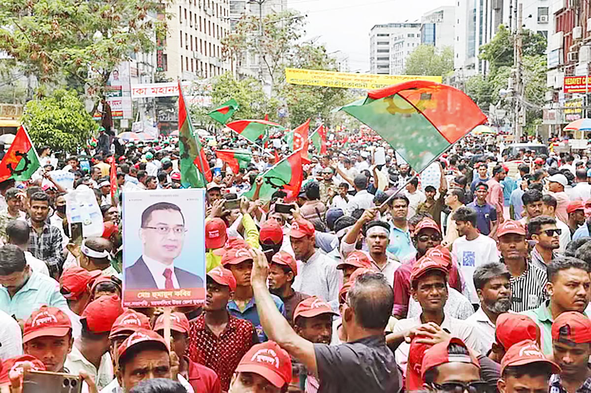 এইটুকু বলা যায়, বিএনপিই প্রগতিবাদী ও মধ্যপন্থী রাজনীতির একমাত্র ভরসা