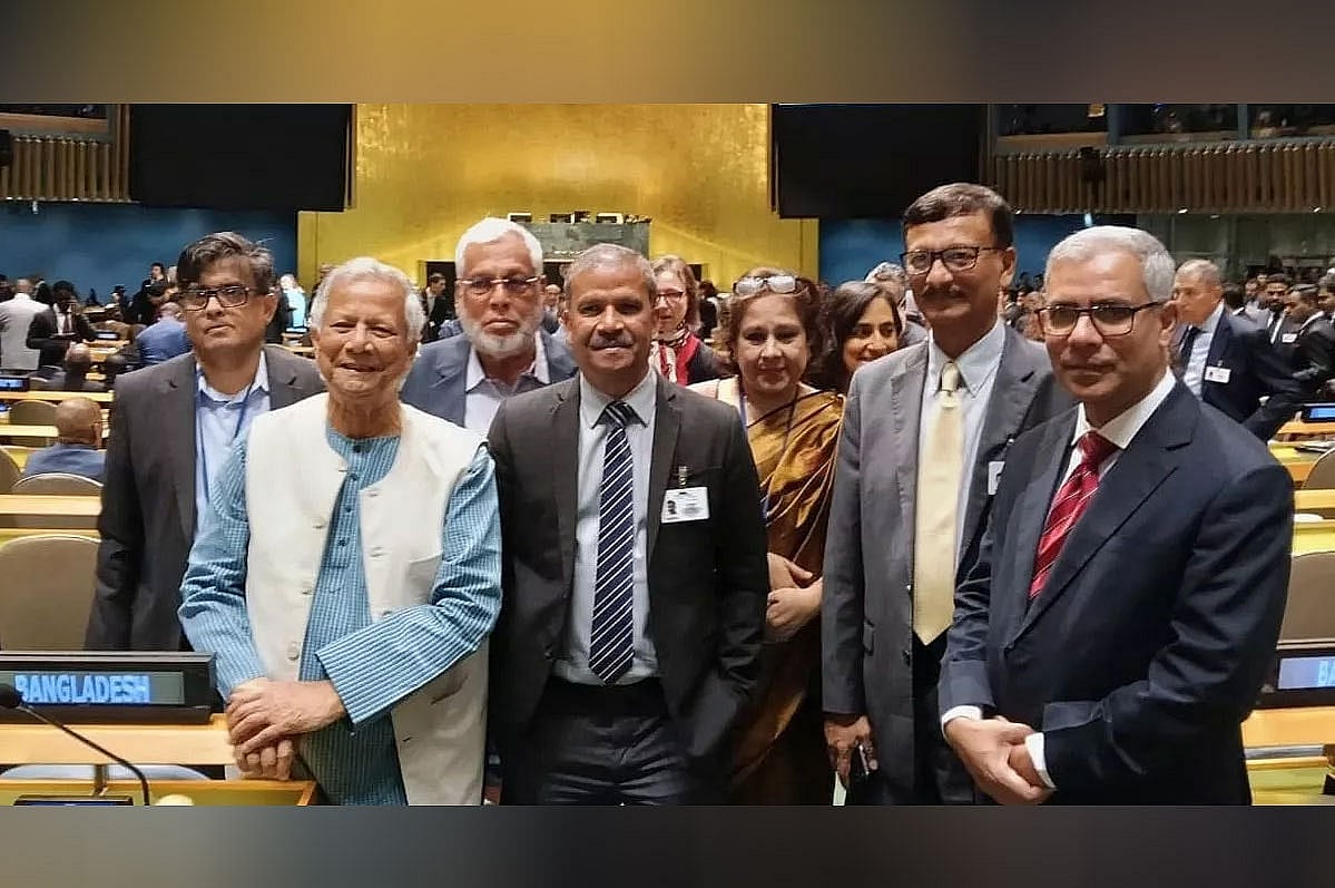 জাতিসংঘের সাধারণ পরিষদের অধিবেশনে প্রধান উপদেষ্টা অধ্যাপক মুহাম্মদ ইউনুসের নেতৃত্বধীন বাংলাদেশ প্রতিনিধিদল