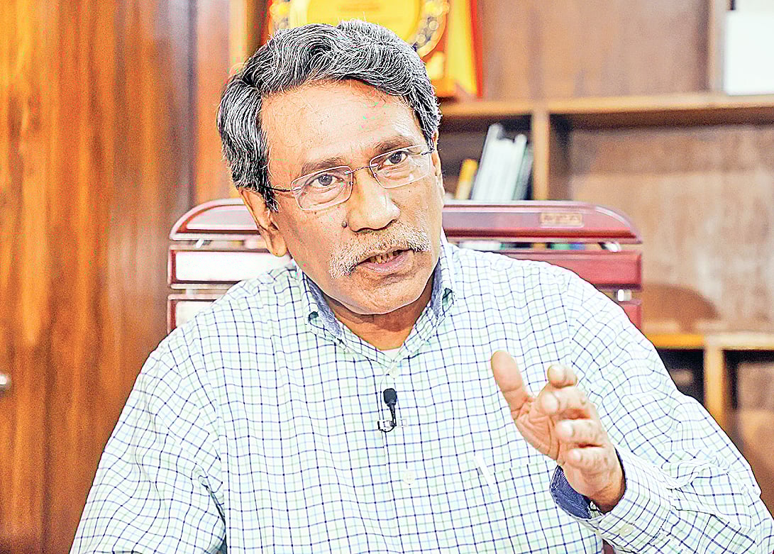 আলী রীয়াজ