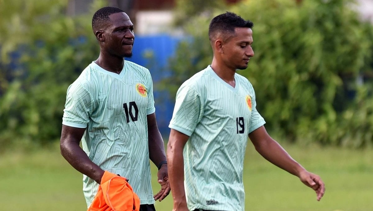 বাংলাদেশ ফুটবল লিগে নিজেদের প্রথম ম্যাচেই পয়েন্ট হারিয়েছে আবাহনী