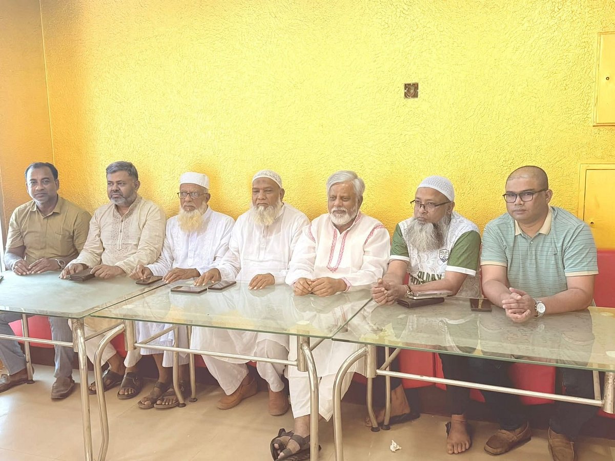 আগামী নির্বাচনে ব্রাহ্মণবাড়িয়া-২ আসনে বহিরাগত প্রার্থীর মনোনয়ন ঠেকাতে একজোট হয়েছেন বিএনপির ছয় মনোনয়নপ্রত্যাশী। শনিবার দুপুরে আশুগঞ্জের একটি রেস্তোরাঁয়