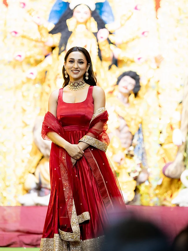 Guruh porno filmlarini tomosha qiling Qirgizcha super info geezity erotica