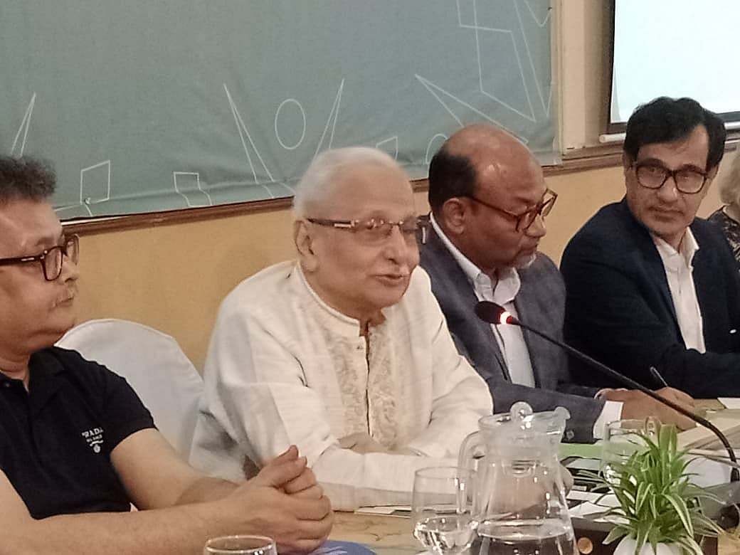 সুশাসনের জন্য নাগরিকের (সুজন) সম্পাদক বদিউল আলম মজুমদার। আন্তর্জাতিক তথ্য জানার অধিকার দিবস উপলক্ষে আজ রোববার আয়োজিত সেমিনারে