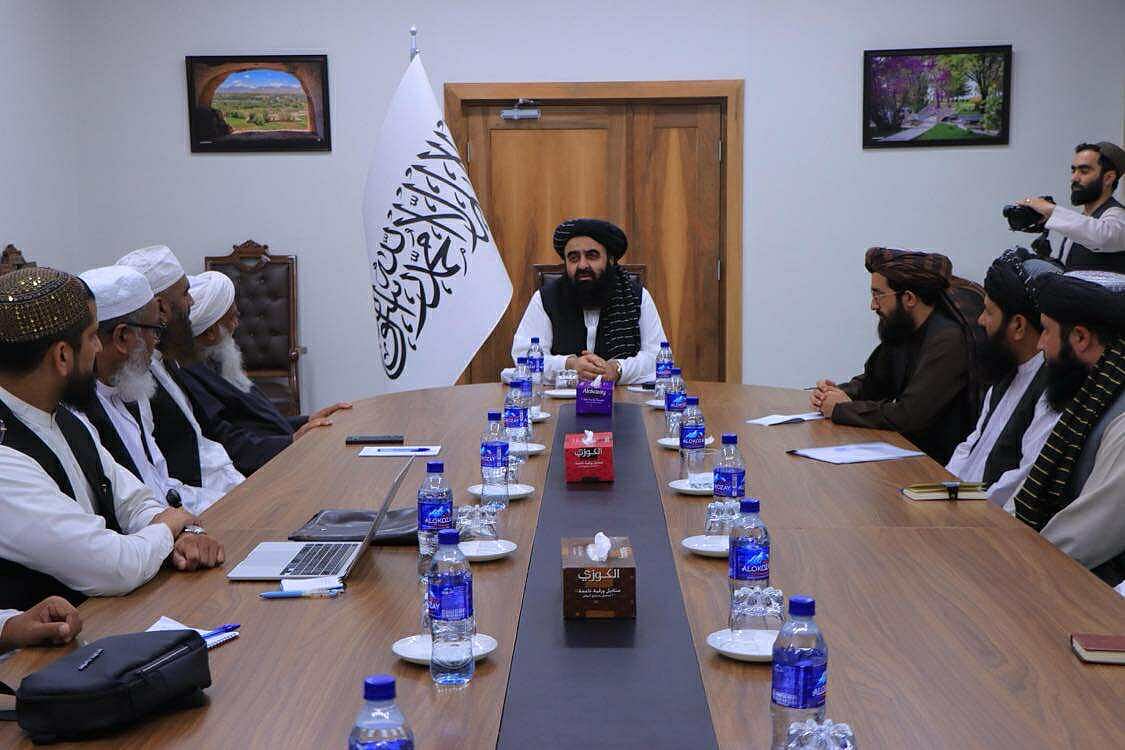 আফগানিস্তানের পররাষ্ট্রমন্ত্রী আমির খান মুত্তাকির সঙ্গে বৈঠক করেছে বাংলাদেশের আলেমদের প্রতিনিধিদল