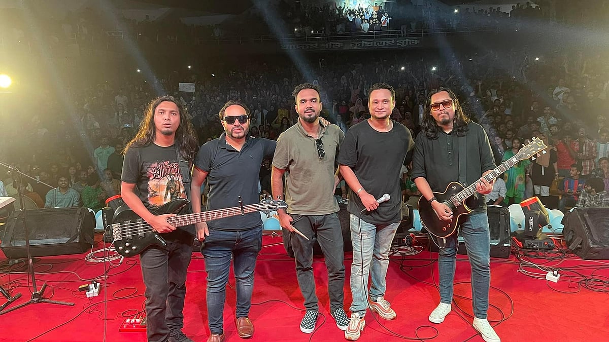 অ্যাশেজ ব্যান্ডের সদস্যেরা