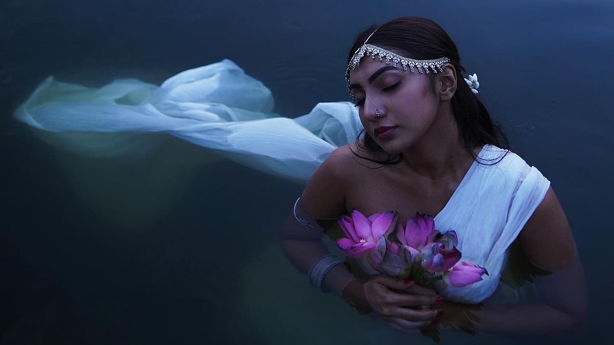 সুনেরাহ বিনতে কামাল। অভিনেত্রীর ইনস্টাগ্রাম থেকে