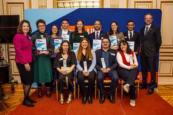 চারটি বিভাগে এ পুরস্কারের জন্য আবেদন করা যাবে। যোগ্য আবেদনকারীরা জাতীয় ও বৈশ্বিক দুই পর্যায়েই প্রতিযোগিতা করতে পারবেন।