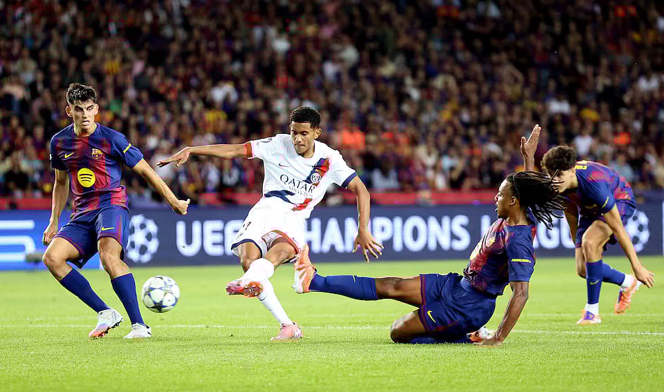 পিএসজির প্রথম গোলটি করছেন সেনি মায়ুলু