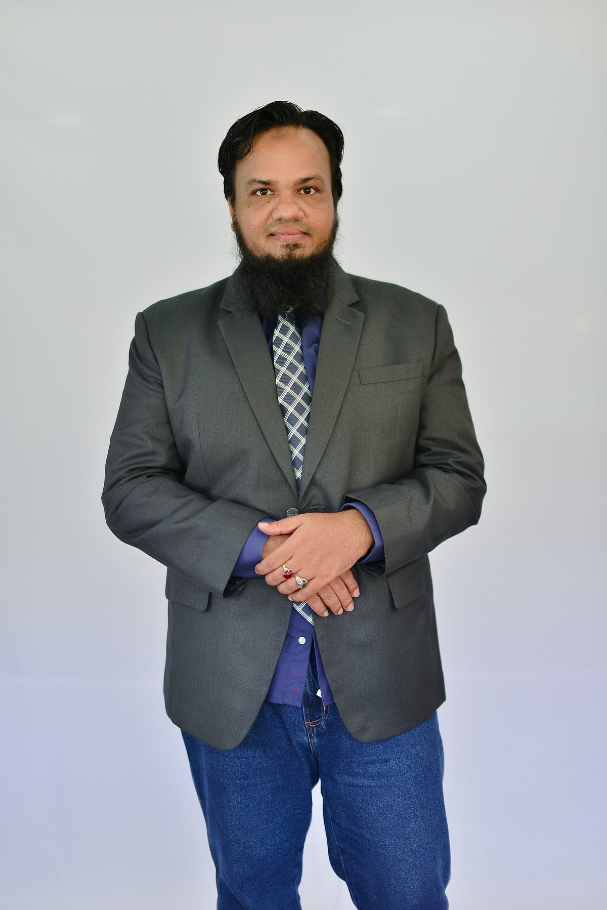 মুহাম্মদ এরশাদুল করিম। মালয়েশিয়ার ইউনিভার্সিটি অব মালয়ার আইন ও উদীয়মান প্রযুক্তি বিভাগের সহযোগী অধ্যাপক
