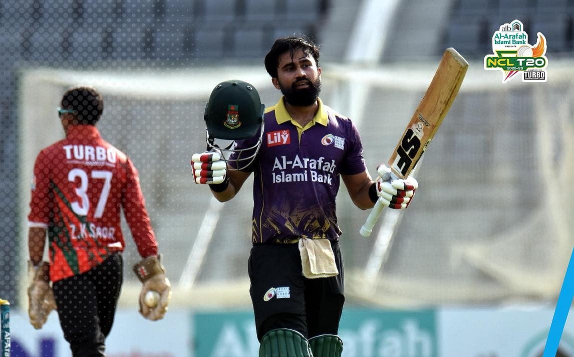 প্রথমবার টি–টোয়েন্টিতে তিন অঙ্ক ছুঁয়েছেন সাদমান ইসলাম। সিলেটে ঢাকা মহানগরের হয়ে বরিশাল বিভাগের বিপক্ষে