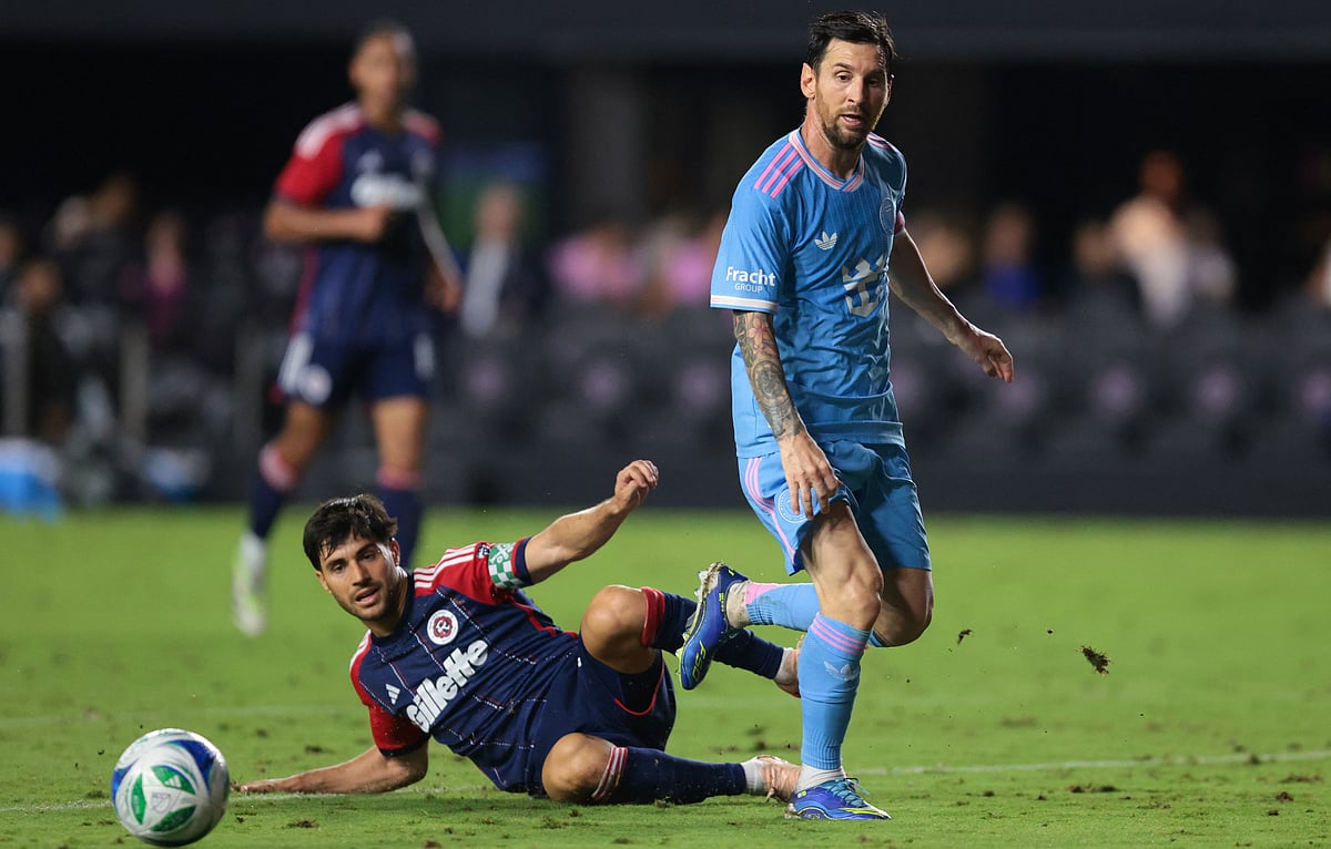 অ্যাসিস্টের হ্যাটট্রিক করেছেন মেসি