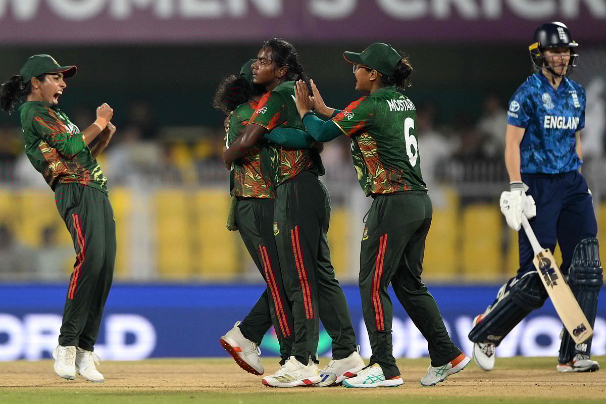 ইংল্যান্ডের কাছে হেরেছে বাংলাদেশ