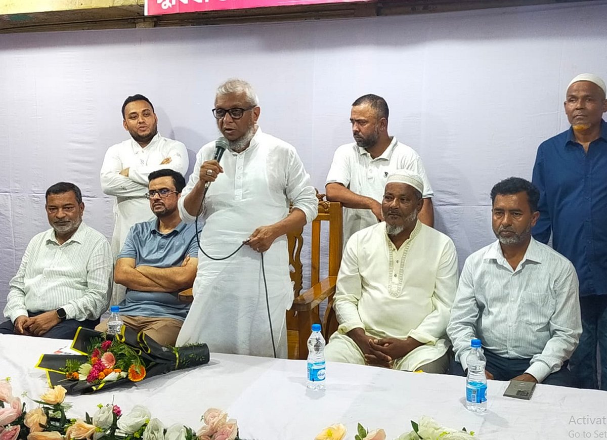 সিলেট নগরের মেজরটিলা এলাকায় আয়োজিত সমাবেশে বক্তব্য দেন বিএনপি চেয়ারপারসনের উপদেষ্টা ও সিলেট সিটি করপোরেশনের সাবেক মেয়র আরিফুল হক চৌধুরী। আজ মঙ্গলবার সন্ধ্যায়