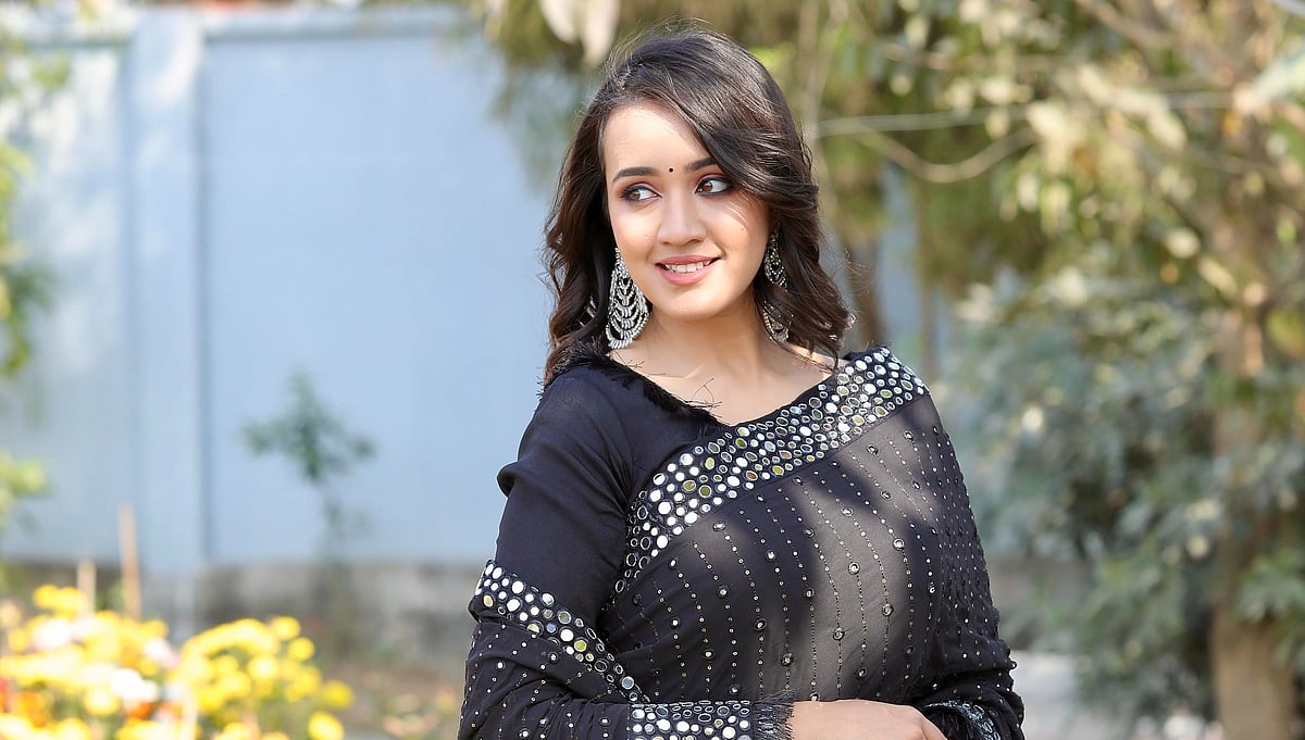 আইশা খান