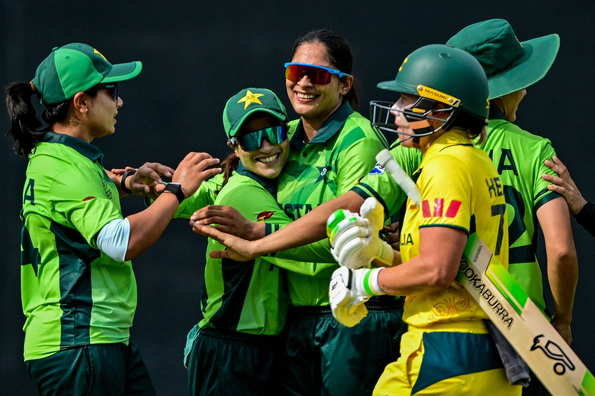 কাল পাকিস্তান হেরেছে ১০৭ রানে