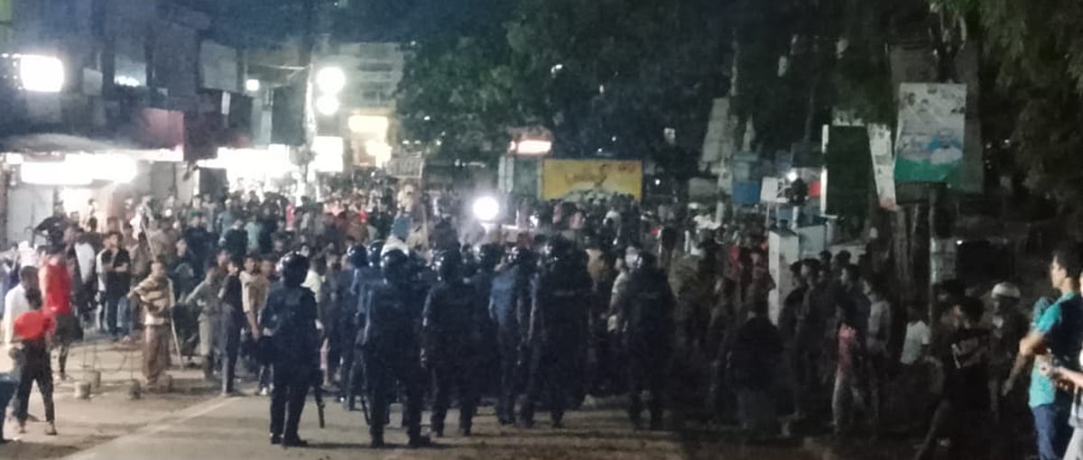 সিলেটের বিশ্বনাথে বিএনপির মনোনয়নপ্রত্যাশী দুই নেতার কর্মী-সমর্থকদের মধ্যে গতকাল বৃহস্পতিবার রাতে সংঘর্ষ হয়। পরে আইনশৃঙ্খলা রক্ষাকারী বাহিনীর সদস্যরা পরিস্থিতি নিয়ন্ত্রণে আনেন