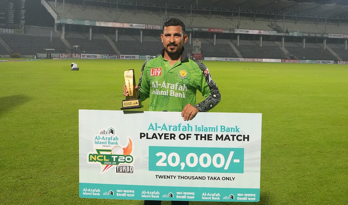 ওপেনিংয়ে নেমে ফিফটি করেছেন নাসির