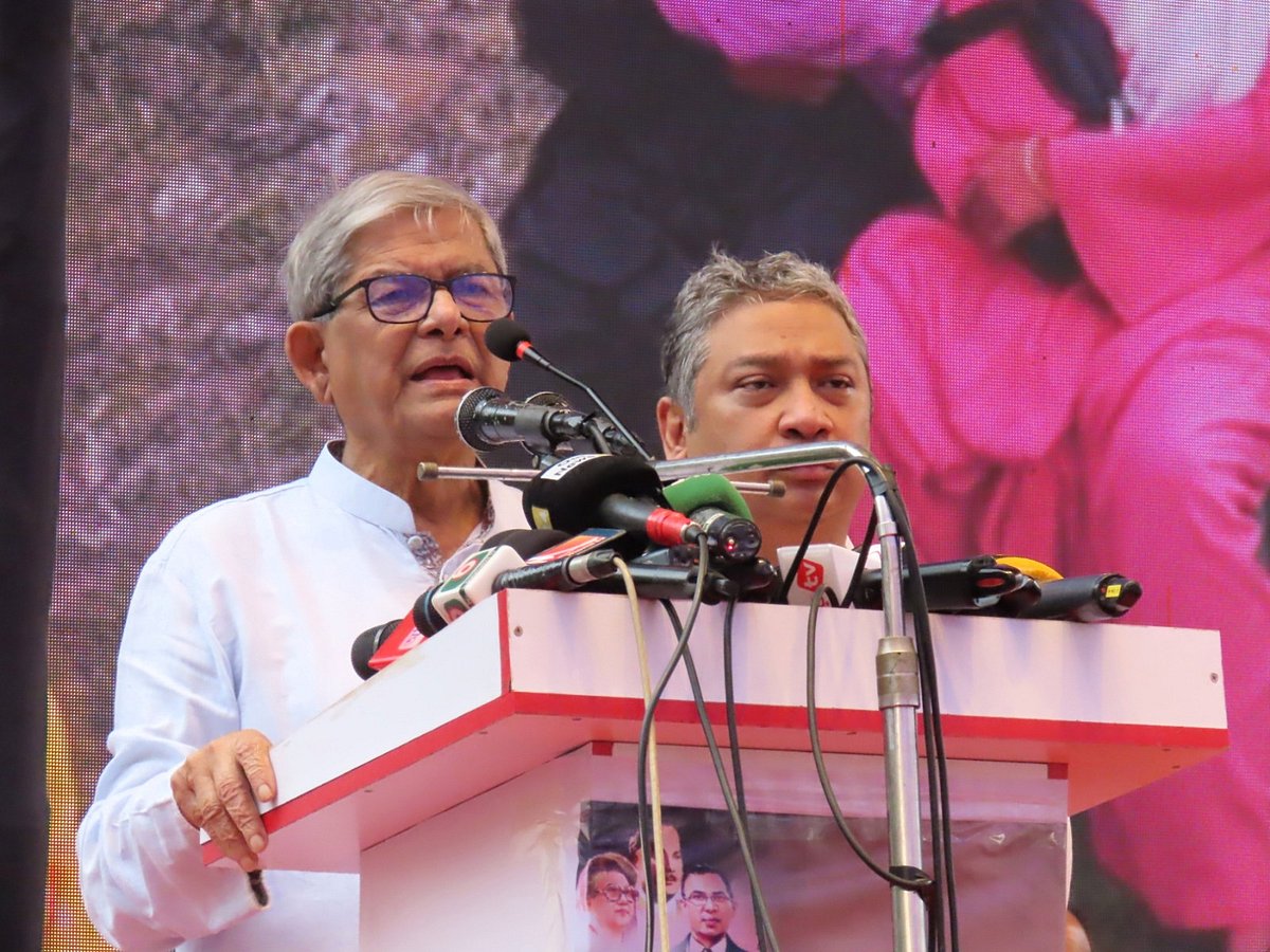 বিএনপির স্থায়ী কমিটির সাবেক সদস্য ও সাবেক মন্ত্রী ব্রিগেডিয়ার জেনারেল (অব.) আ স ম হান্নান শাহর নবম মৃত্যুবার্ষিকী উপলক্ষে আয়োজিত স্মরণসভায় প্রধান অতিথির বক্তব্য দেন বিএনপির মহাসচিব মির্জা ফখরুল ইসলাম আলমগীর। আজ শনিবার বিকেলে গাজীপুরের কাপাসিয়া সরকারি পাইলট উচ্চবিদ্যালয় মাঠে