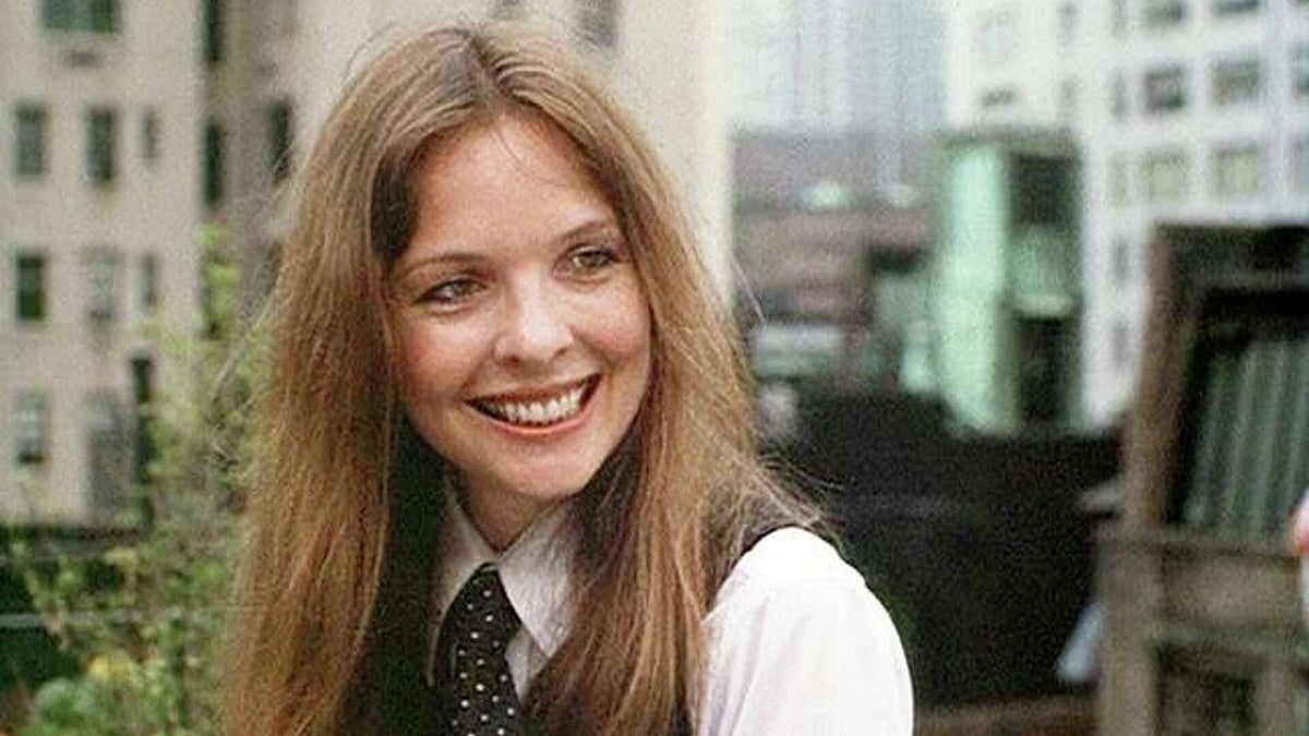 ‘অ্যানি হল’ সিনেমায় ডায়ান কিটন। আইএমডিবি