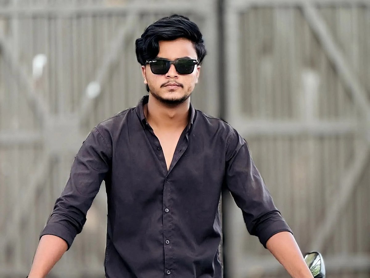 কলেজছাত্র আল শারাফাত