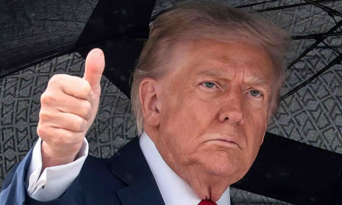 ওয়াশিংটন থেকে ইসরায়েলে রওনা হওয়ার আগে সাংবাদিকদের সঙ্গে কথা বলেন ট্রাম্প। এয়ারফোর্স ওয়ানের ভেতরেও তিনি সাংবাদিকদের সঙ্গে কথা বলেছেন। ১২ অক্টোবর, ২০২৫