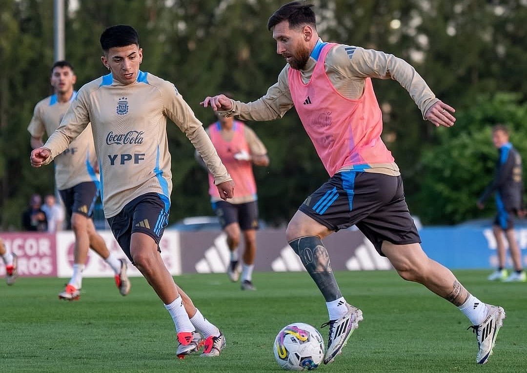 আগামীকাল পুয়ের্তো রিকোর বিপক্ষে মাঠে দেখা যেতে পারে মেসিকে