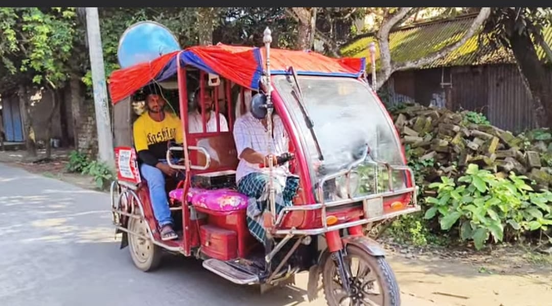 ফরিদপুরের আলফাডাঙ্গায় চাঁদাবাজির বিষয়ে সতর্ক করে মাইকিং করেছে বিএনপি