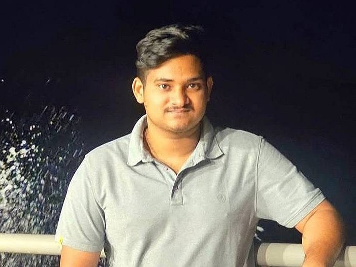 মামলার আসামি না হয়েও কারাগারে প্রবাসী নজরুল ইসলাম হাজারী। নজরুলের ফেসবুক থেকে নেওয়া।