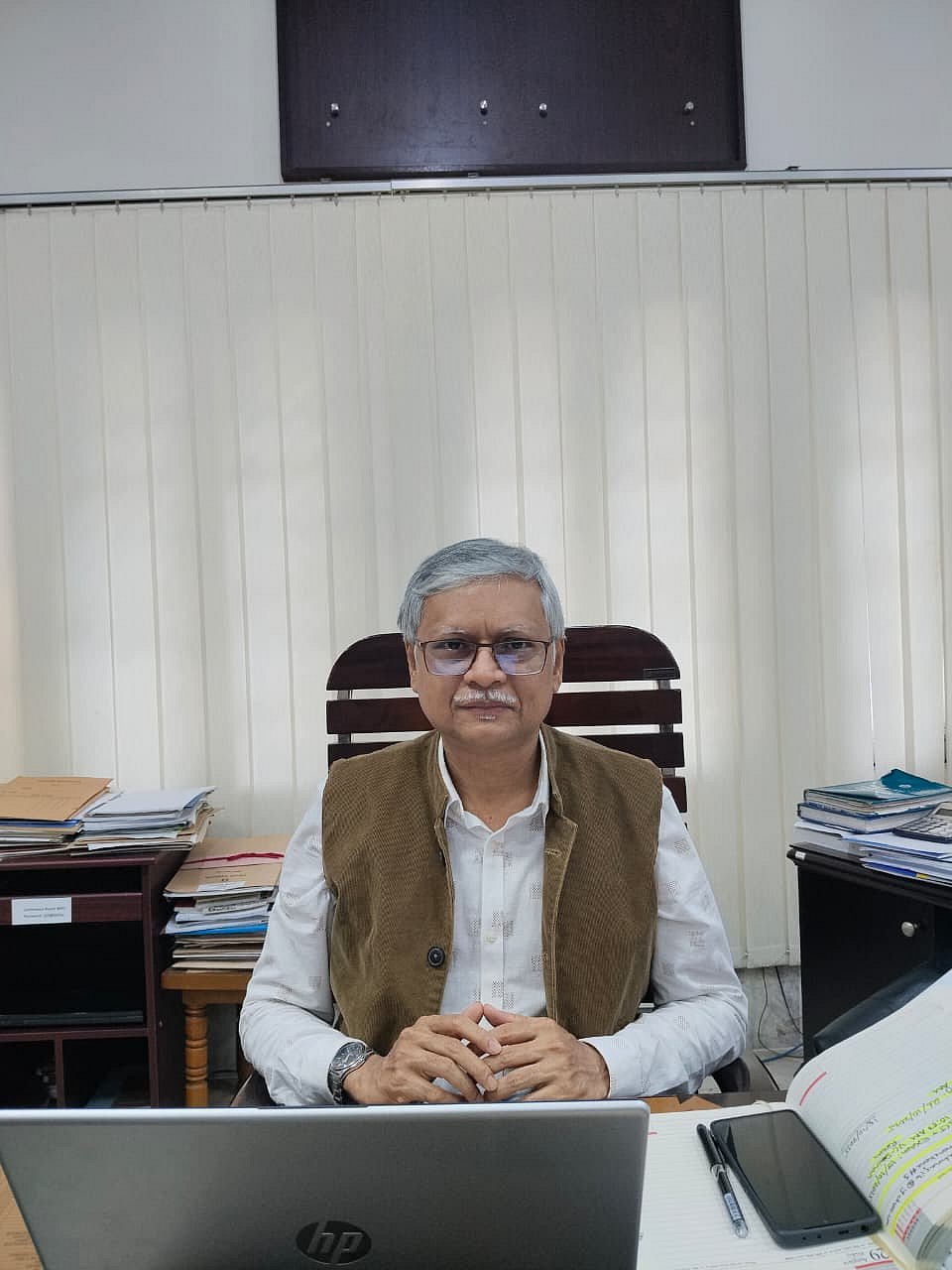 অধ্যাপক সালেহ্ হাসান নকীব