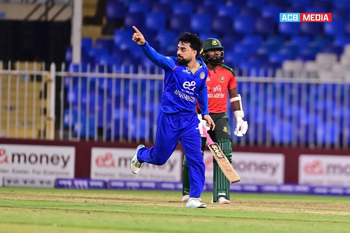 বাংলাদেশের বিপক্ষে সিরিজে ১১ উইকেট নিয়েছেন রশিদ খান