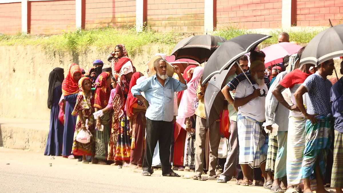 Yetuk kokrakli ayollar