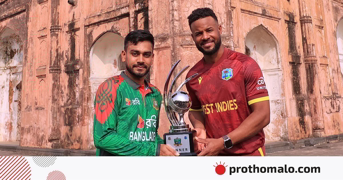 Foto: Yalang‘och ayol kafega keldi Foto: Yalang‘och ayol kafega keldi